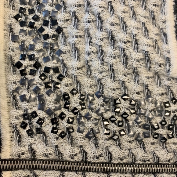 Chanel Knit Jacket - Picture 13 of 13